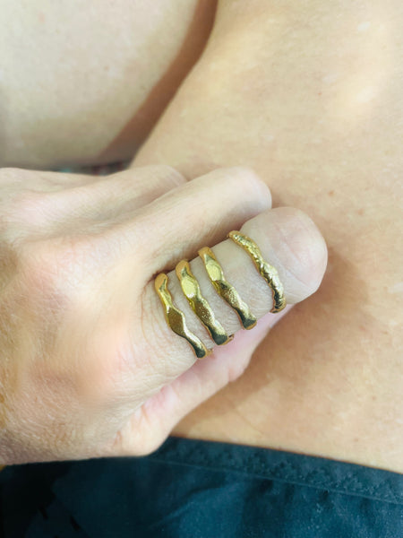 Anello Zanzibar 4 fedine unito due varianti colore