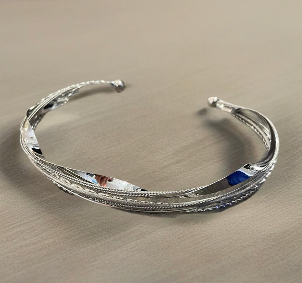 Collana Anastasia  rigida girocollo choker multifili uniti  due varianti colore