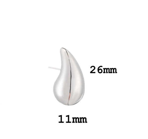 Coppia orecchini teardrop goccia 3d misura media  due varianti colore