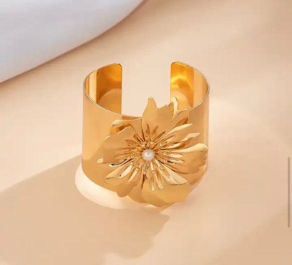 Bracciale polsino manetta camelia due varianti colore