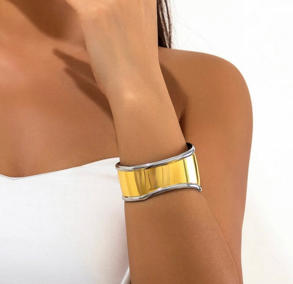 Bracciale manetta polsino onda modello basso