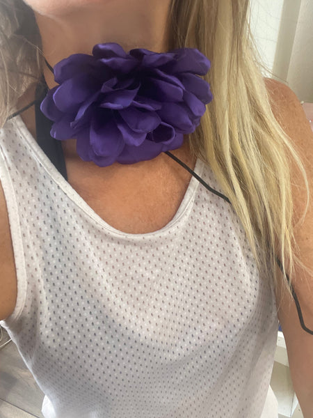 Collana collarino laccio lungo con fiore