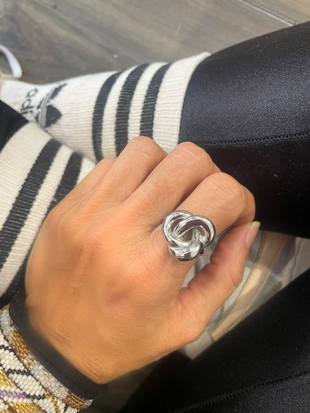 Anello regolabile nodo di Eracle   due varianti colore