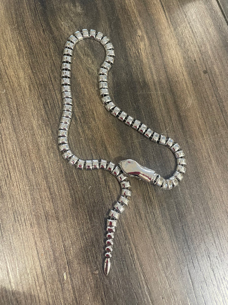 Collana serpente liscio con pinza due varianti colore