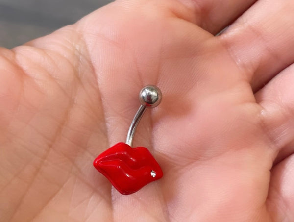 Piercing ombelico kiss me