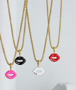 Collana kiss me con punti luce