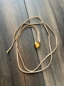 Collana collarino laccio vari colori camoscio cuore puff grande