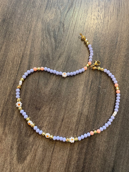 Collana vari colori pietrine colorate e margherite