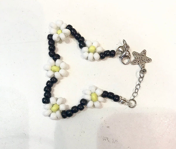 Bracciale vari colori fiorellini miuky grandi handmade