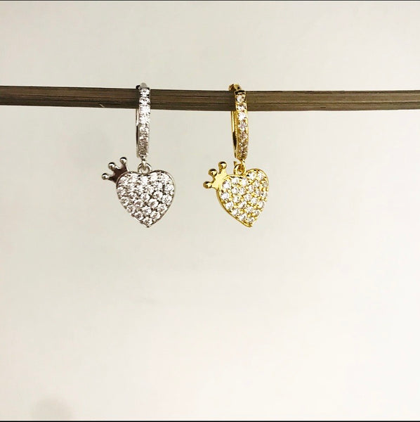 Mono orecchino cuore corona