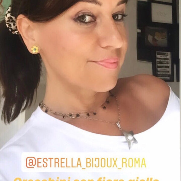 Coppia orecchini  fiorellino smaltato