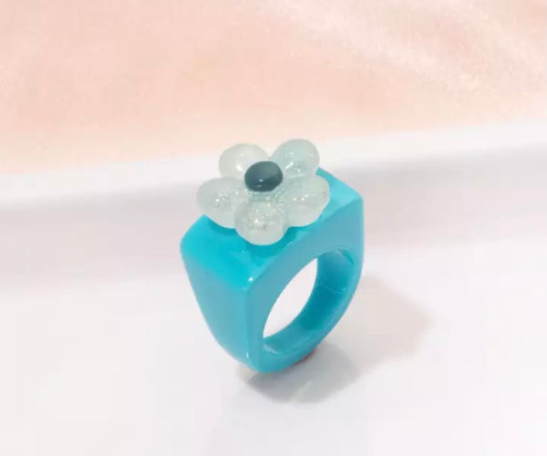 Anello resina fiore l’anello sceglie dove andare