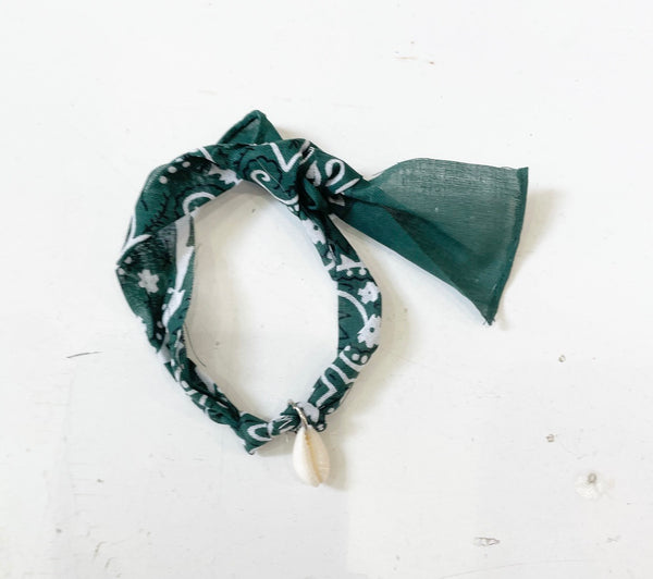 Cavigliera bracciale bandana e conchiglia