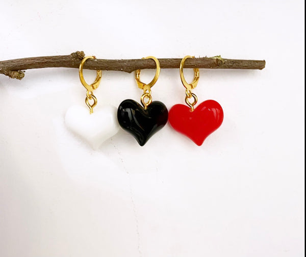 Mono orecchino cuore tridimensionale