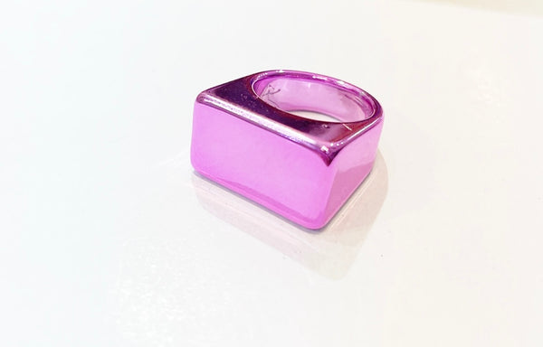 Anello resina metallizzata rosa varie forme