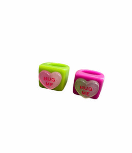 Anello resina cuore hug me l’anello sceglie dove andare