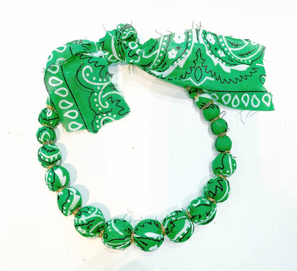 Collana bandana maxi sfere vari colori