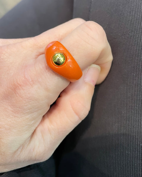 Anello resina borchia