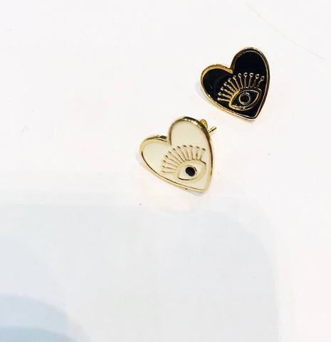 Mono orecchino lobo cuore occhio