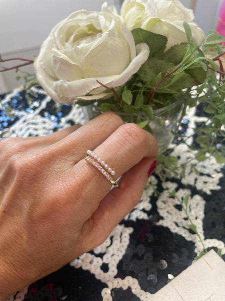 Anello fedina contrarie’ micro perle e zirconi