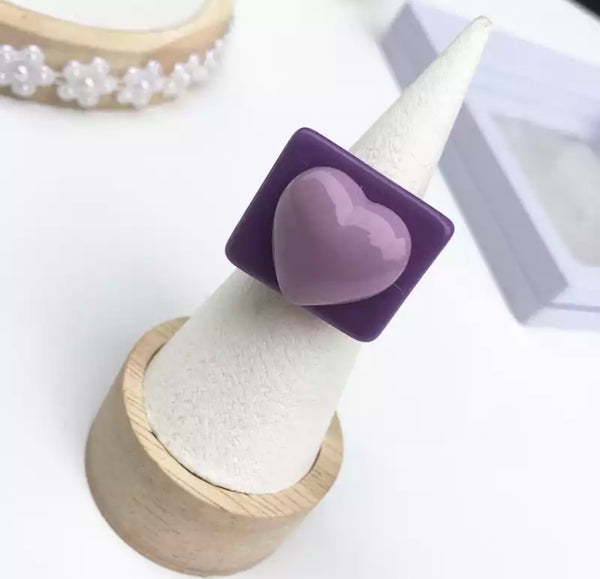 Anello resina con  cuore l’anello sceglie dove andare