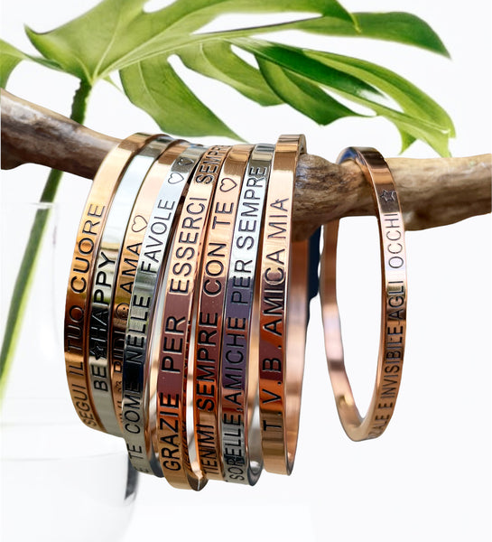 Bracciale manetta con frase incisa
