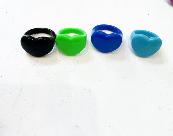 Anello in resina cuore l’anello che sceglie dove deve andare