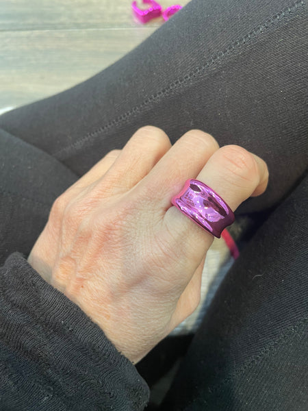 Anello resina metallizzata rosa varie forme