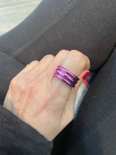 Anello resina metallizzata rosa varie forme