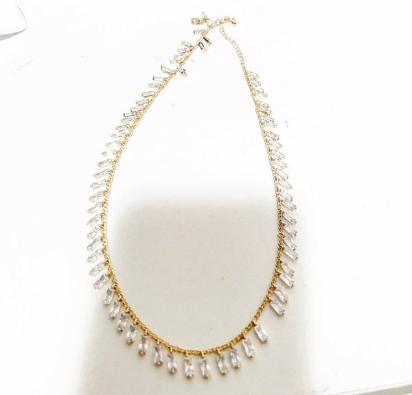 Collana girocollo con pendenti baquette strass