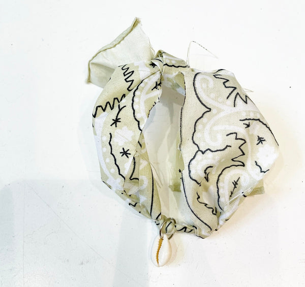 Cavigliera bracciale bandana e conchiglia