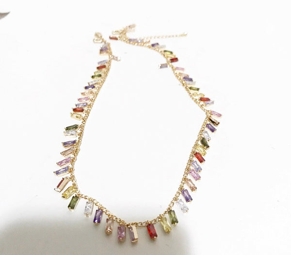 Collana girocollo con pendenti baquette strass