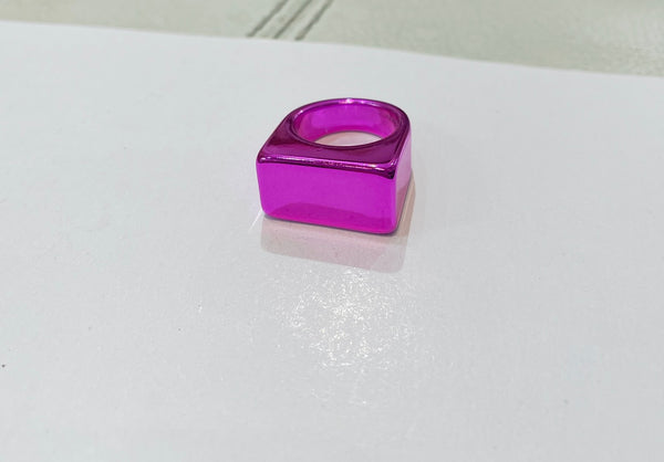Anello resina metallizzata Fuxia varie forme