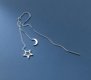 Mono orecchino catenella saliscendi sali e scendi stella luna due varianti colore