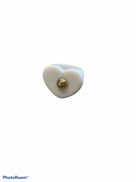Anello resina cuore borchia l’anello che sceglie dove andare